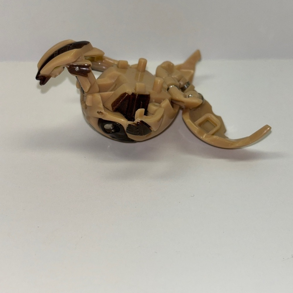 Bakugan Rubanoid B2 800g Tan Subterra Gundalian Invaders